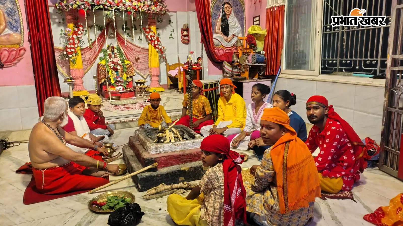 पितृ पक्ष का समापन:बरहरवा में मां काली की विशेष पूजा,देर रात तक गूंजे जयकारे