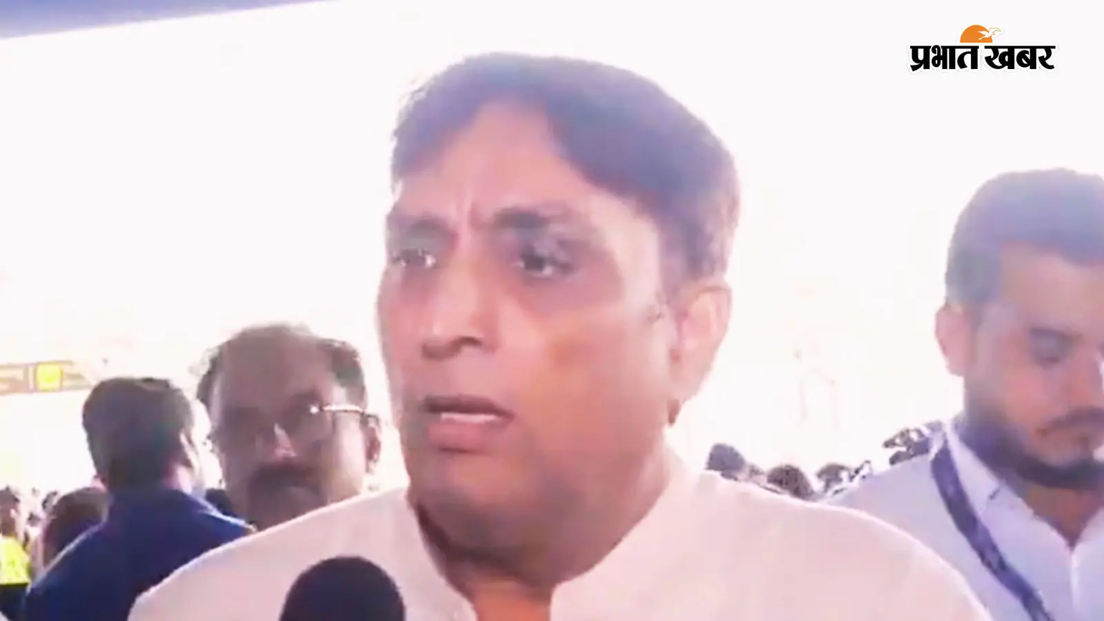 कॉकरोच ही होंगे जो ऐसा करते हैं, CJP के प्रदर्शन से विमान यात्री हुआ नाराज, कहा- ‘क्या हर जगह लोगों को परेशान करेंगे?’