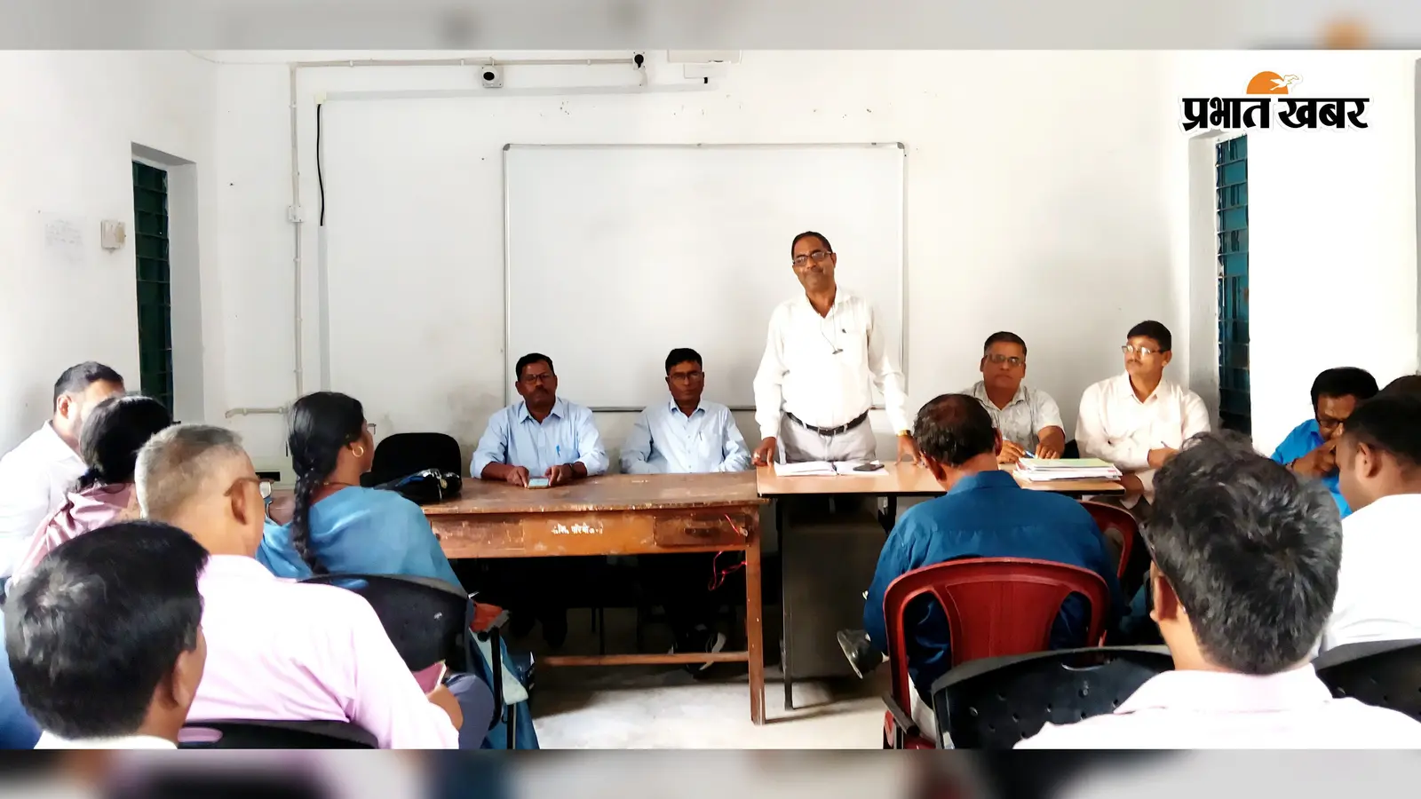 बरकट्ठा में गुरु गोष्ठी, एमडीएम बिल भुगतान और विभागीय योजनाओं की हुई समीक्षा