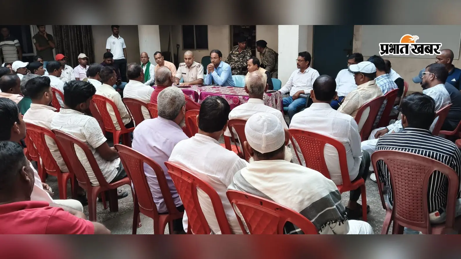 केरेडारी में दुर्गापूजा को लेकर शांति समिति की बैठक, पंडालों में 10 वॉलंटियर तैनात रखने का निर्देश