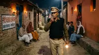VIDEO: ‘जागते रहो’ की गूंज 28 साल बाद फिर लौटेगी गांवों में, वैशाली में सीटी बजाकर रातभर पहरेदारी कर रही पुलिस