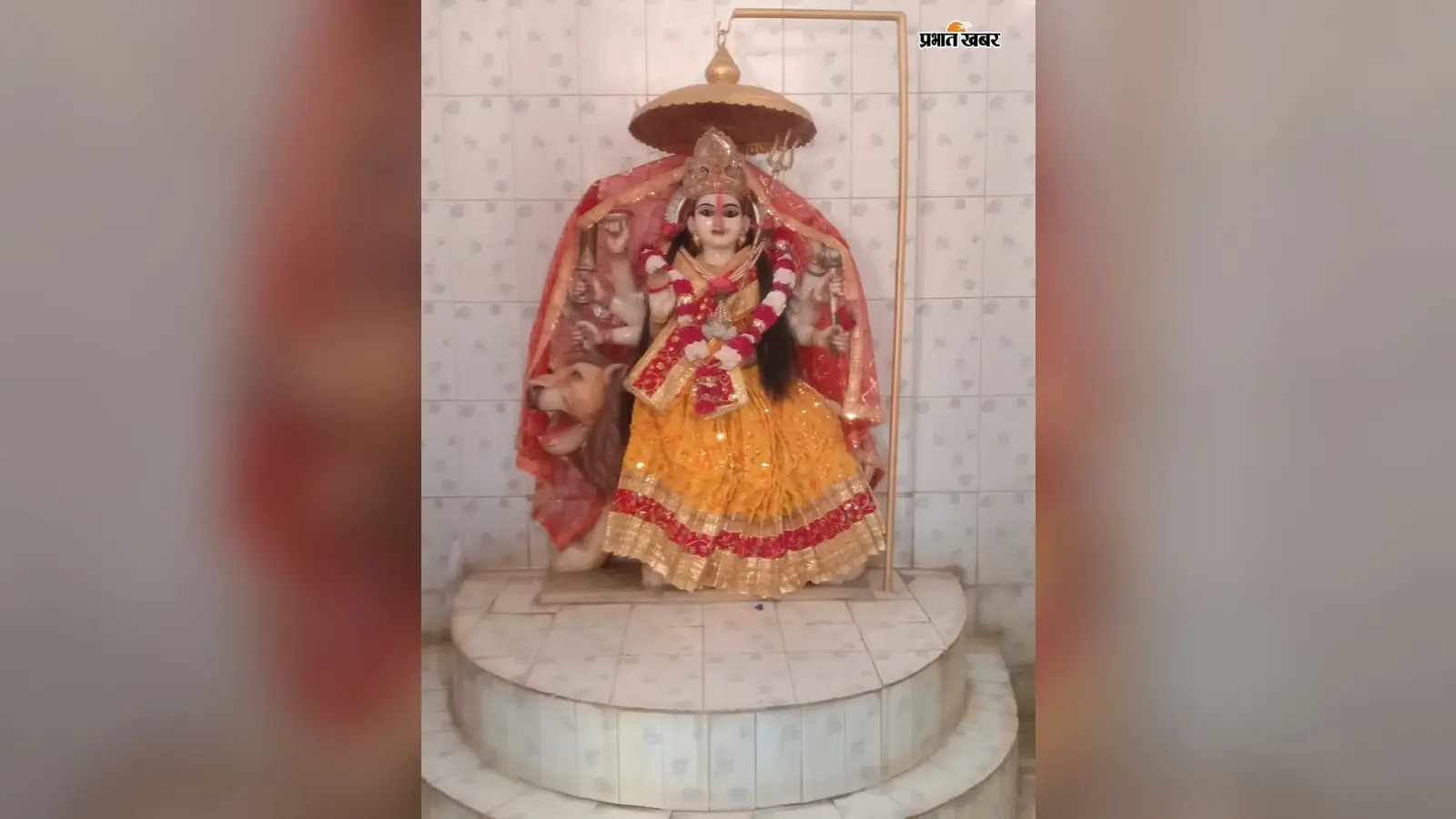 कलश स्थापना के साथ शारदीय नवरात्र शुरू, मां शैलपुत्री की हुई पूजा-अर्चना