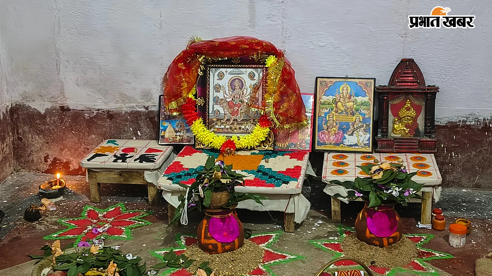शारदीय नवरात्र के दूसरे दिन मां ब्रह्मचारिणी की पूजा-अर्चना, फतेहपुर के मंदिरों में उमड़ी श्रद्धालुओं की भीड़