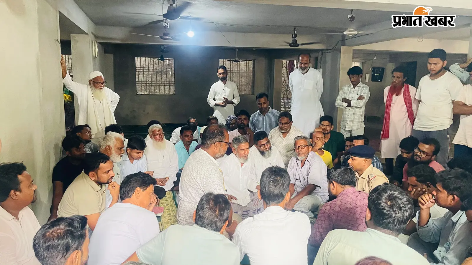 न कमेटी बदलेगी, न अभी इमाम पर फैसला: पाकुड़िया जामा मस्जिद विवाद में निकला रास्ता
