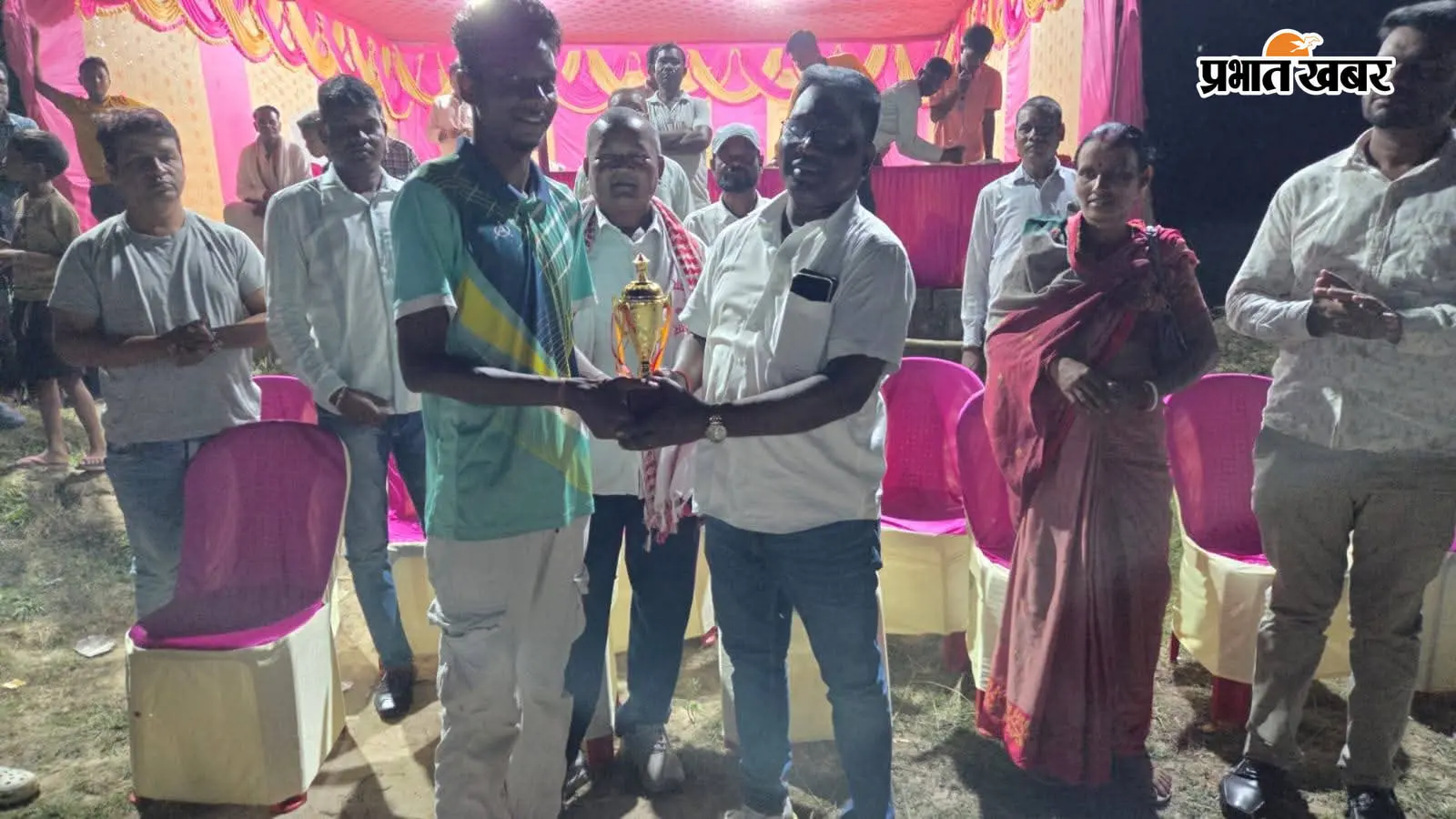 दो दिन, 32 टीमें और फुटबॉल का रोमांच, जामबोनी में घाघीडीह एफसी ने जीता खिताब...