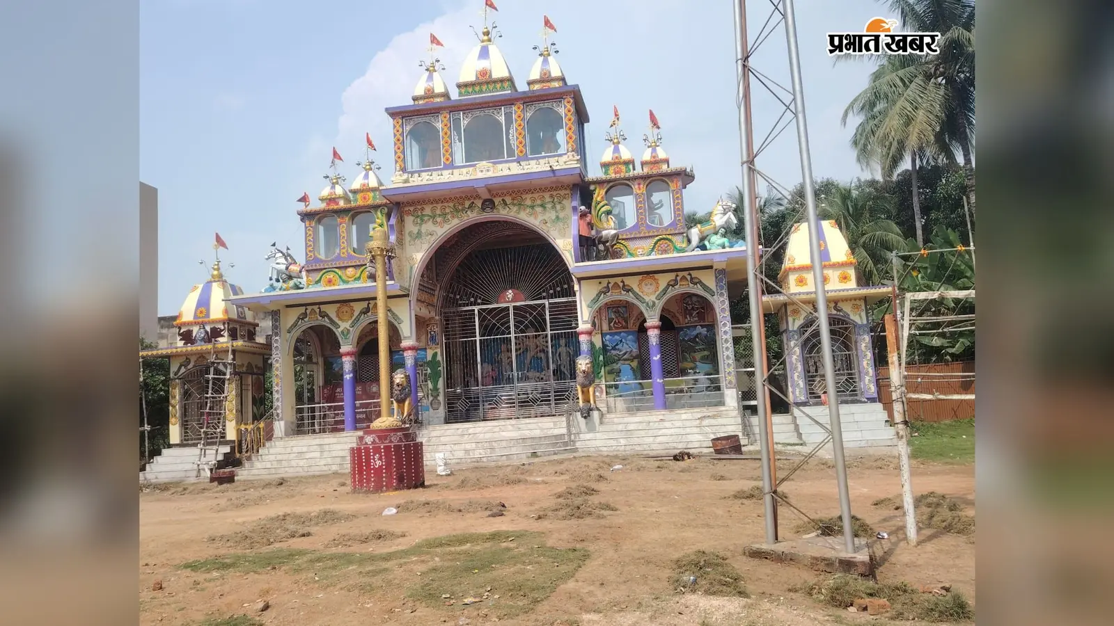 तलवारों की पूजा, खरकई घाट पर मां का आह्वान, सरायकेला की दुर्गा पूजा क्यों है खास...