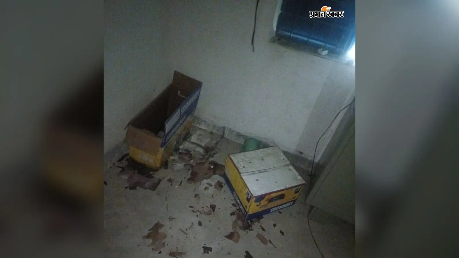 चतरा: कंप्यूटर सेट समेत अन्य सामानों की चोरी