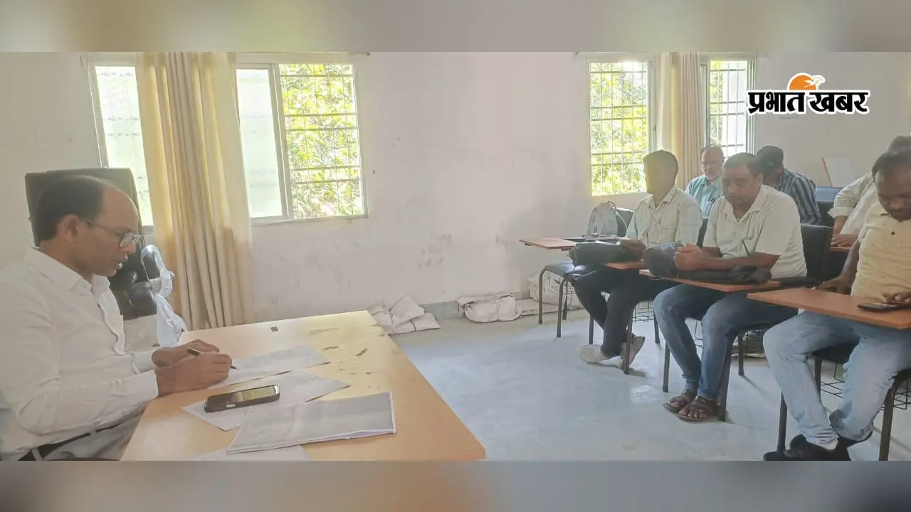 घर-घर जाकर मतदाताओं से संपर्क करेंगे BLO, SIR की सुनवाई के लिए जुटायेंगे जरूरी दस्तावेज