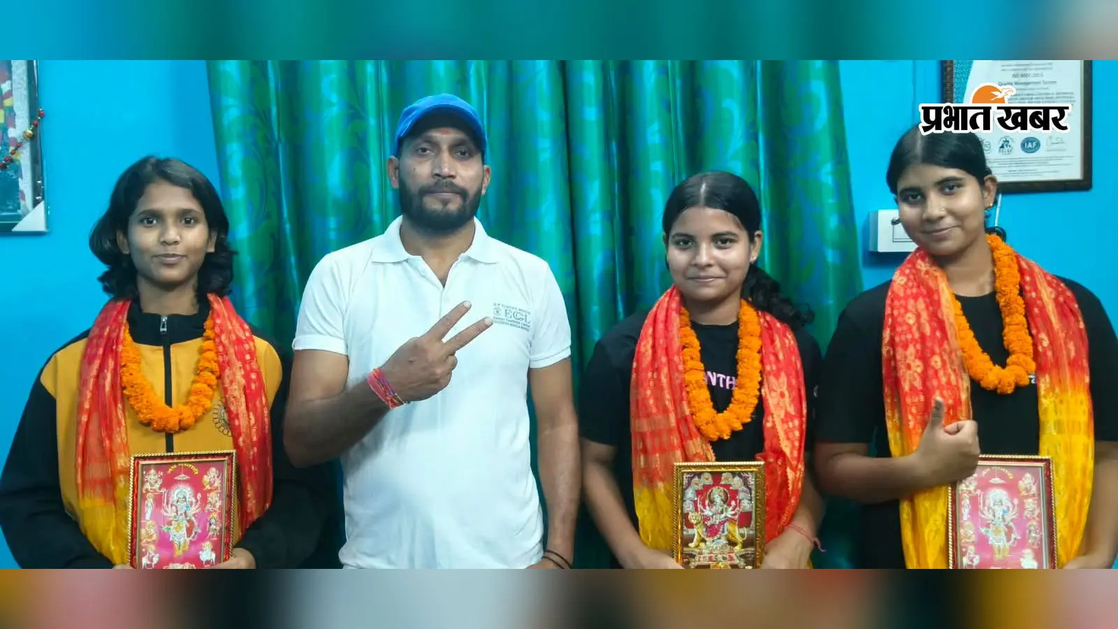 जामताड़ा की तीन बेटियां राष्ट्रीय गतका प्रतियोगिता में दिखायेंगी दम, झारखंड टीम में हुआ चयन