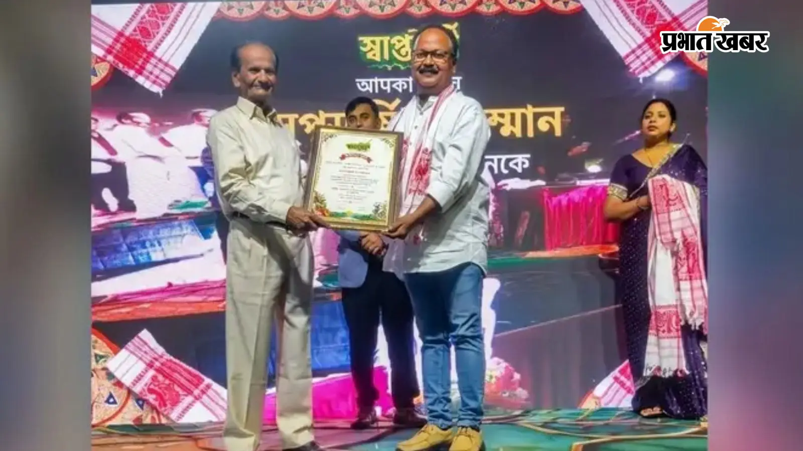 नागपुरी संगीत के 100 वर्ष पूरे होने पर सैकड़ों कलाकार जुटे, सत्यव्रत ठाकुर सम्मानित