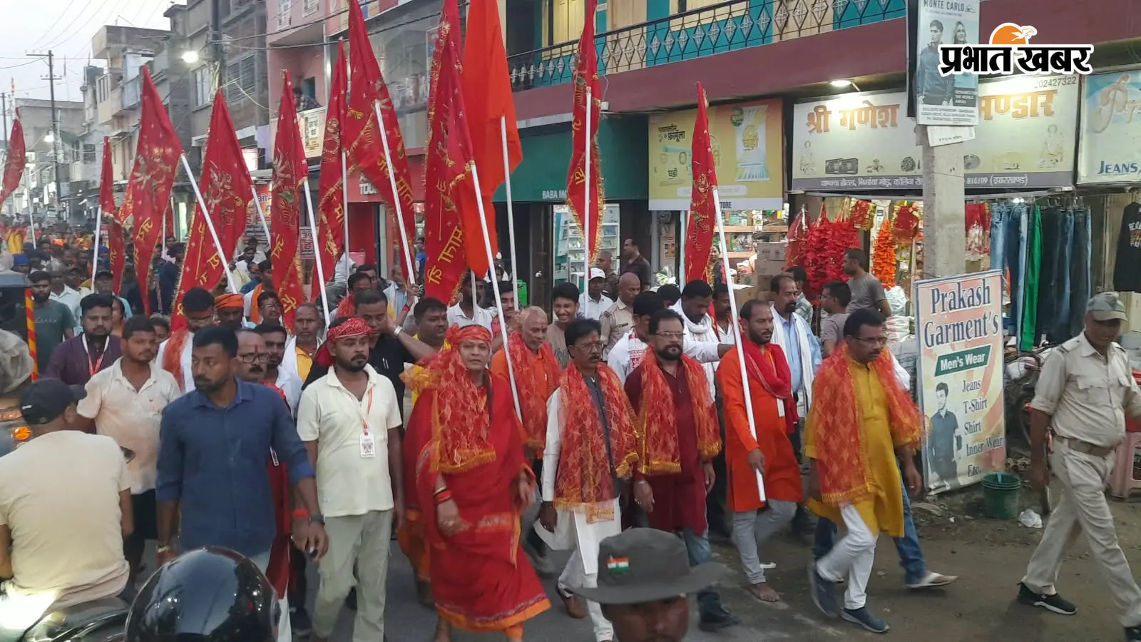जय माता दी के जयकारों से गूंजा साहिबगंज, गाजे-बाजे के साथ निकला दुर्गा प्रतिमा का नगर भ्रमण