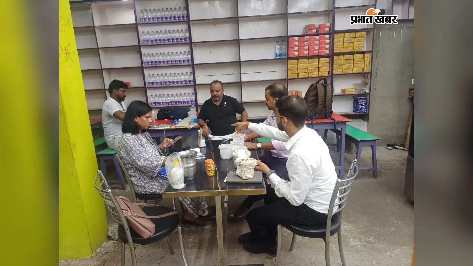 त्योहारों में मिठाई और खाद्य पदार्थों में मिलावट पर शिकंजा, 12 नमूने जांच के लिए भेजे जाएंगे