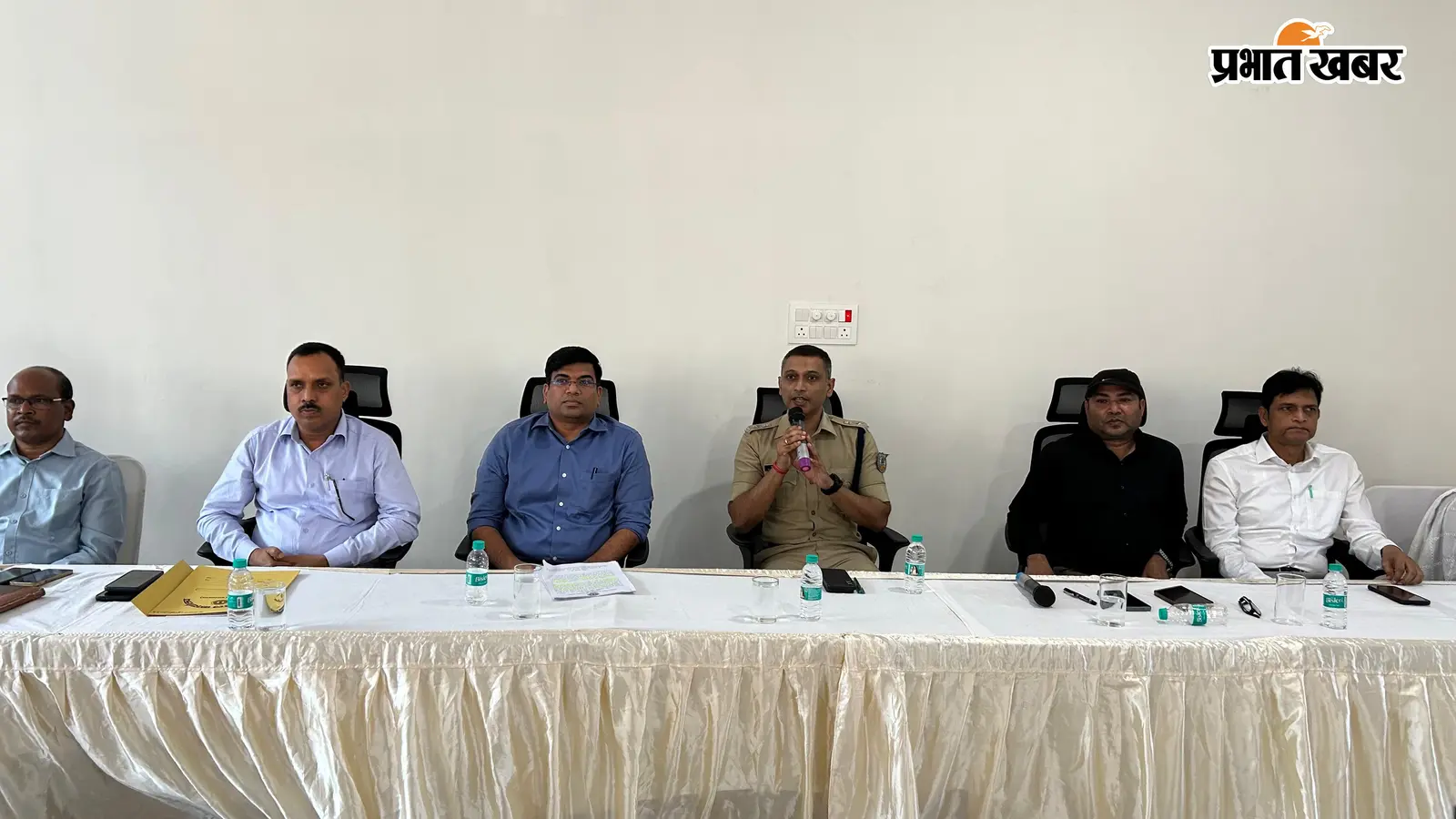 पूजा में बिगड़ा माहौल तो तुरंत होगा Action, लातेहार में 24 घंटे एक्टिव रहेगा कंट्रोल रूम