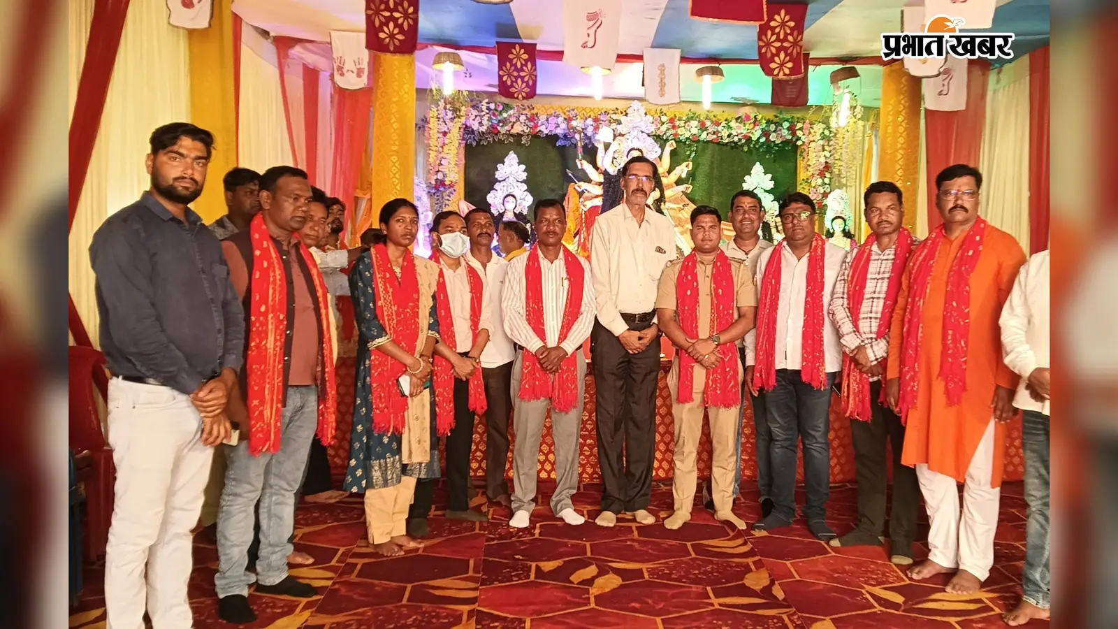 भंडरा में दोनों दुर्गा पूजा पंडालों का उद्घाटन, श्रद्धालुओं की उमड़ी भीड़