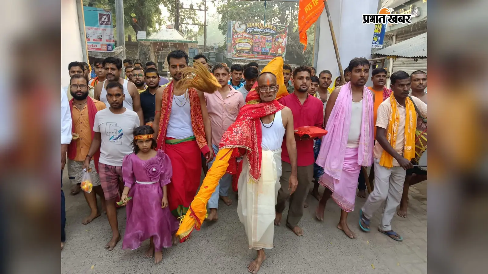 सप्तमी पर तालबन्ना दुर्गा मंदिर से निकली भव्य कलश यात्रा, 1100 कन्याएं हुईं शामिल