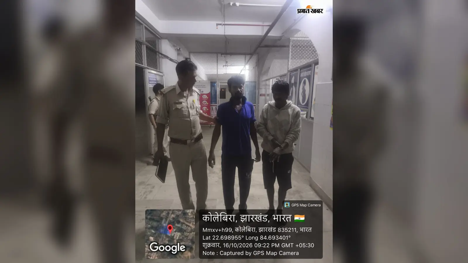 सिमडेगा पुलिस की तत्परता: हादसे में घायल चालक और सहचालक को तुरंत पहुंचाया अस्पताल