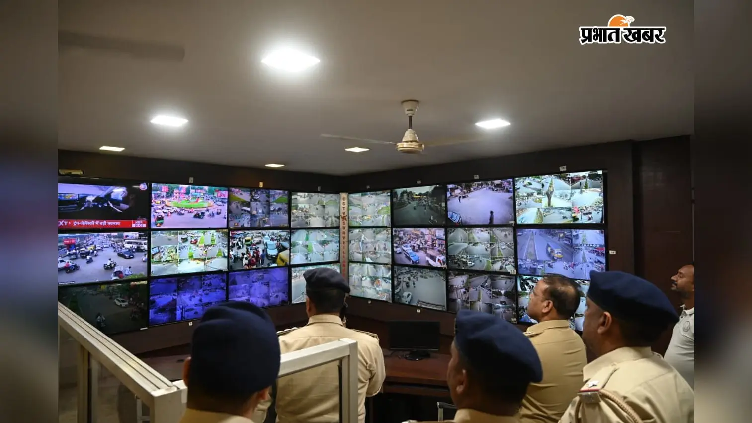 गलियों में गूंजा सायरन, स्क्रीन पर दिखी शहर की नब्ज, दुर्गा पूजा को लेकर एक्शन में जमशेदपुर पुलिस
