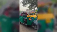 Watch Video : एक कार और अनियंत्रित ऑटो... चांडिल में जोरदार टक्कर के बाद मची अफरा-तफरी, 3 घायल