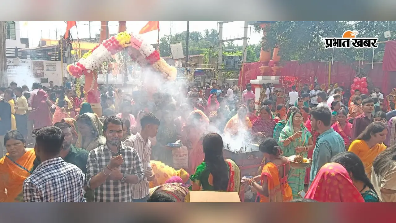 गोड्डा के भतडीहा दुर्गा मंदिर में चेन छीनकर भागती यूपी की दो महिला स्नैचर्स गिरफ्तार