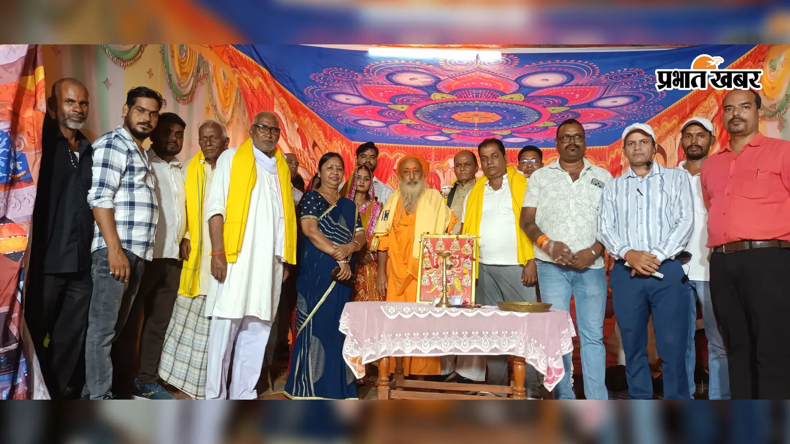 Garhwa : ‘मौर्यध्वज’ के मंचन ने जीता दर्शकों का दिल, मझिआंव के लोहरपूरवा में दिखा सांस्कृतिक रंग