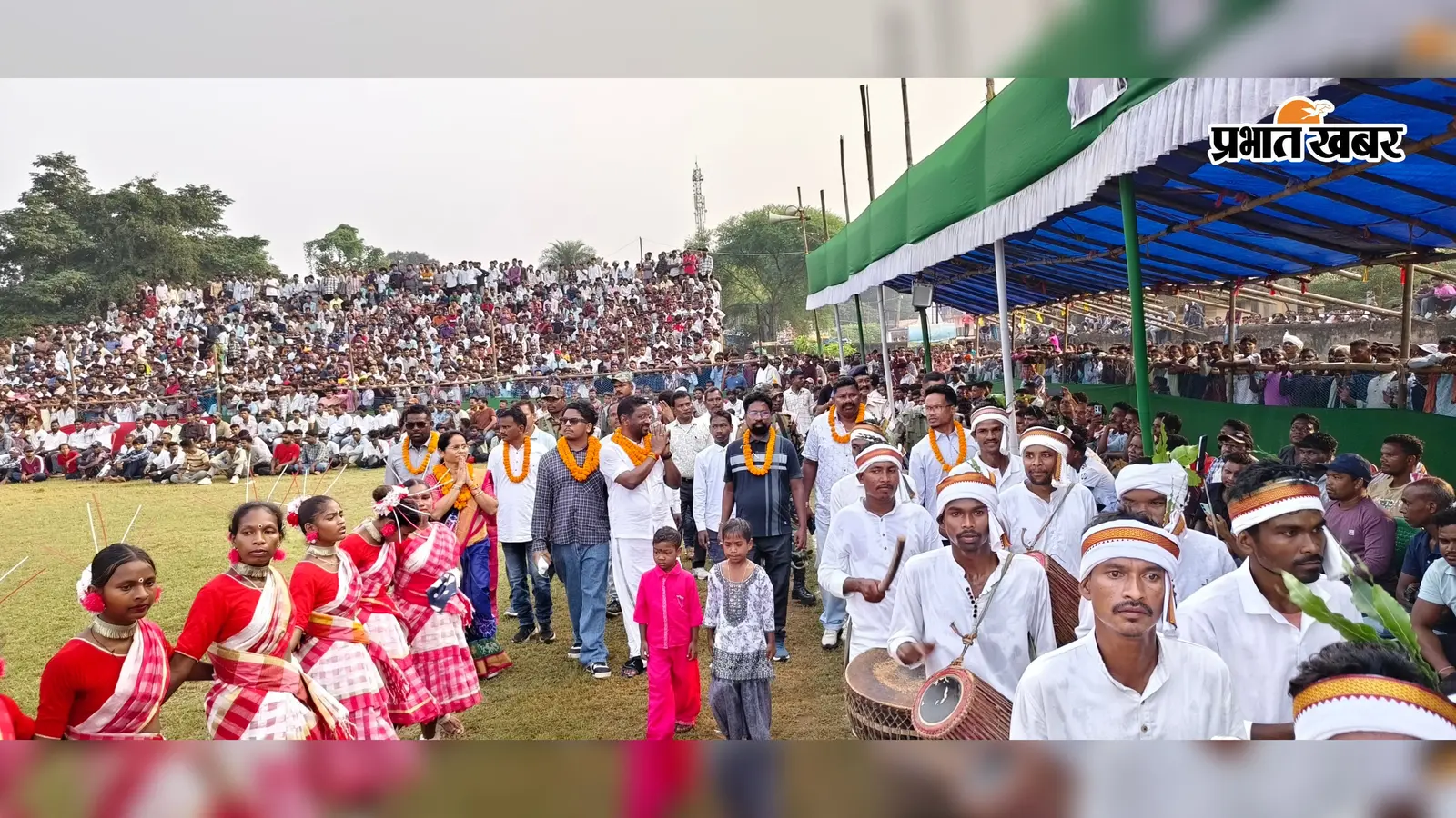 खरसावां में फुटबॉल महाकुंभ का रोमांच, 64 टीमों को पछाड़ अवती एंड सान्वी क्लब बना चैंपियन, मिला 2 लाख का इनाम