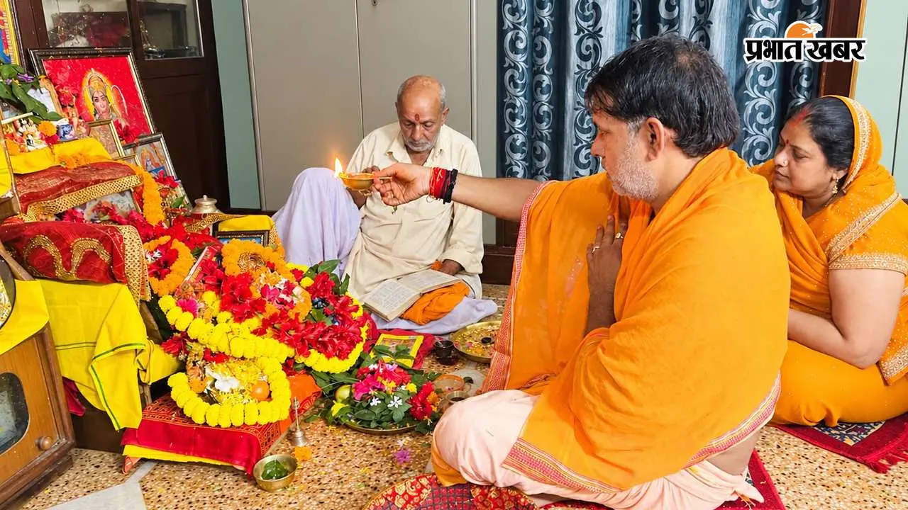 मां दुर्गा की आराधना से मिलती है जनसेवा की शक्ति : रणधीर