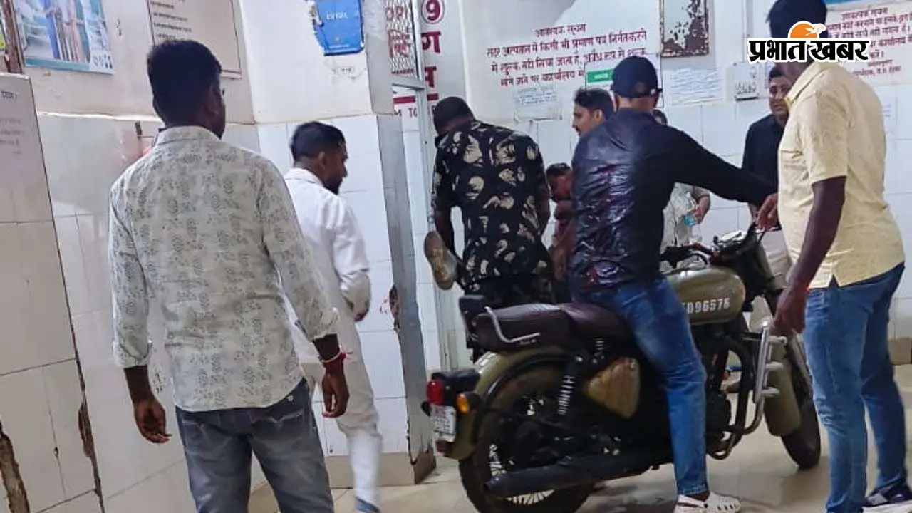 एक गोली से मौत, बुलेट पर अस्पताल पहुंचाने वाला कौन? देवघर में युवक की हत्या की गुत्थी सुलझाने में जुटी पुलिस