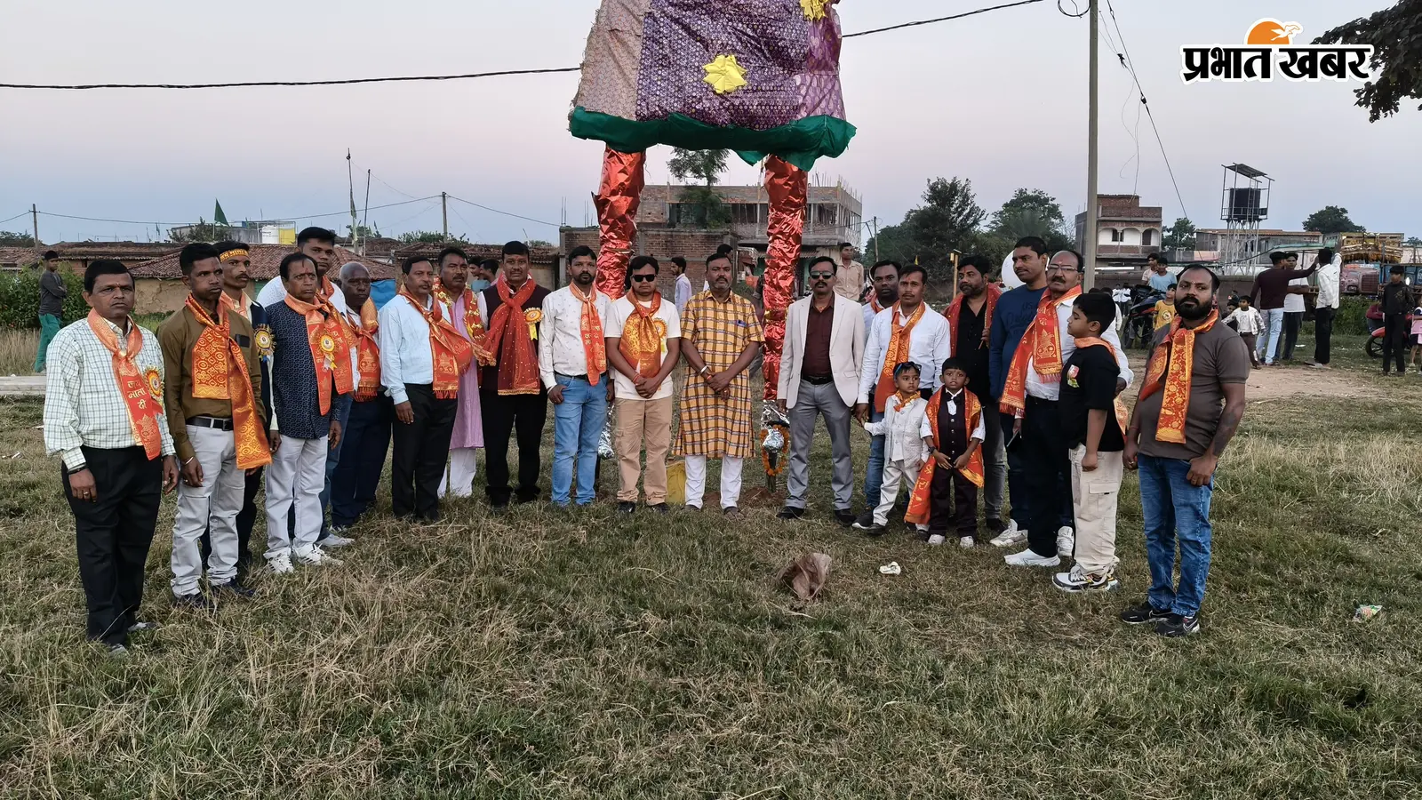 शांतिपूर्ण माहौल में संपन्न हुआ दुर्गा पूजा महोत्सव, नम आंखों से मां दुर्गा को दी विदाई
