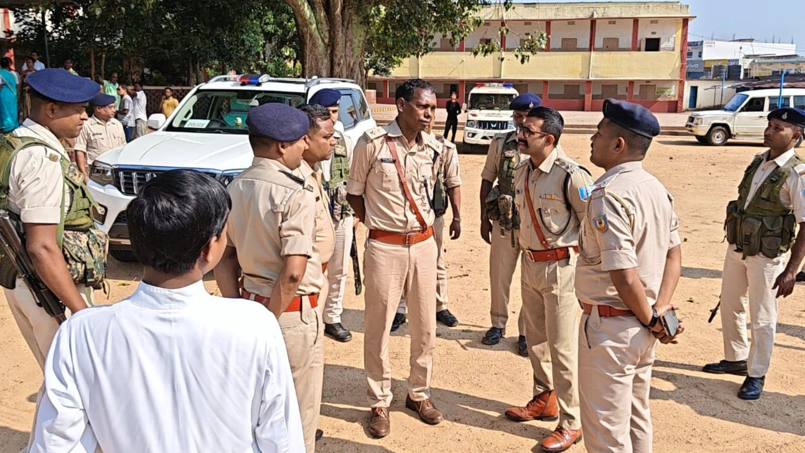 घटना की सूचना मिलते ही मौके पर पहुंची पुलिस