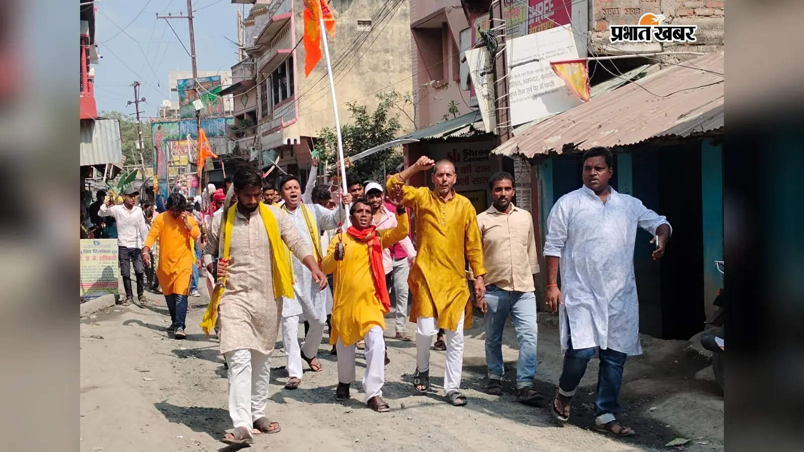 मिर्जाचौकी में शस्त्र पूजन:जयकारों के साथ निकला भव्य जुलूस