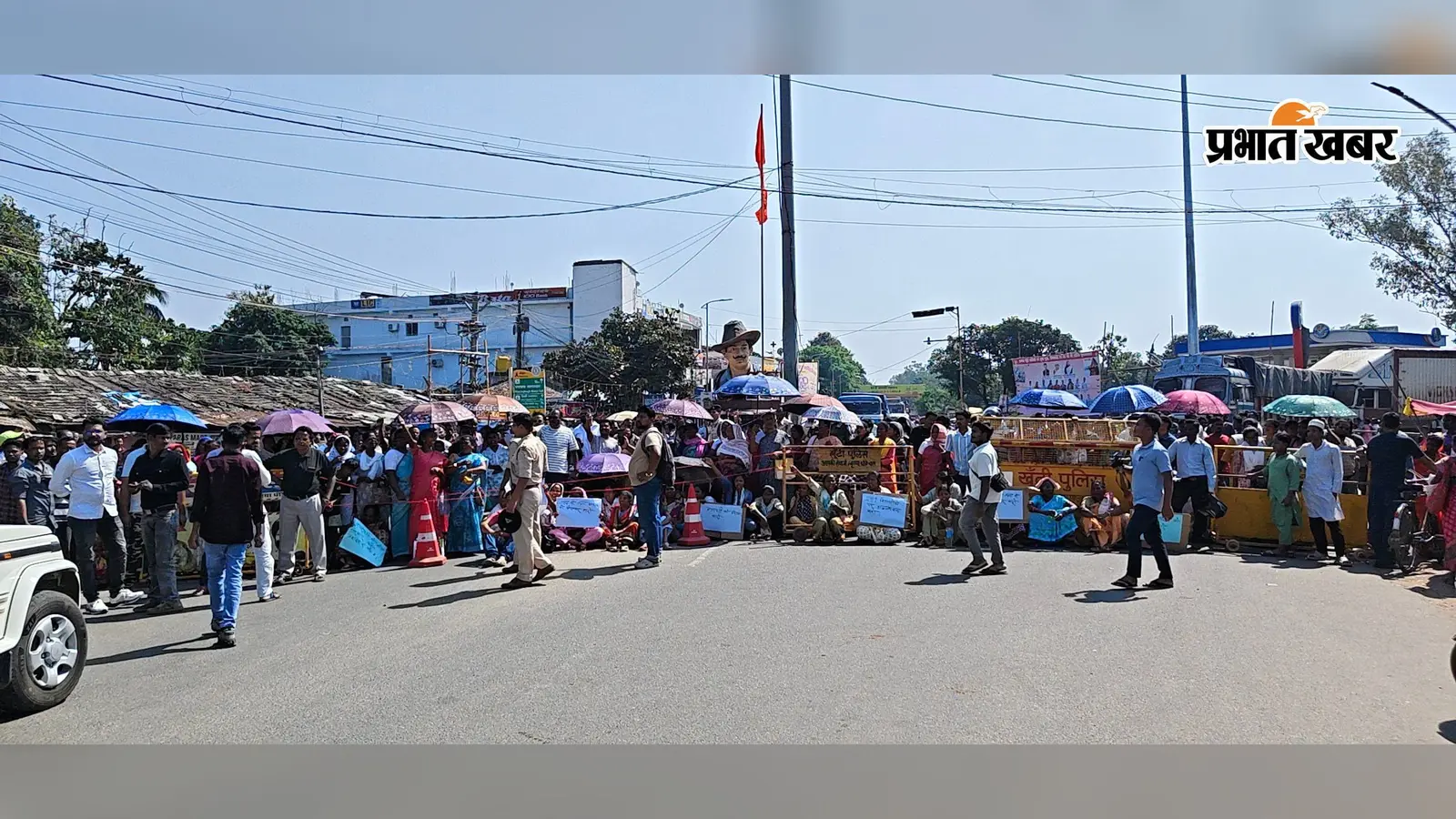 फादर पर जानलेवा हमले के विरोध में खूंटी बंद, भगत सिंह चौक जाम; हालत नाजुक