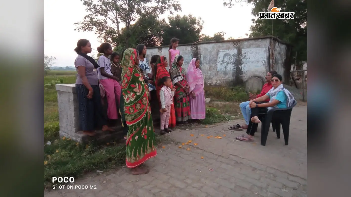 विजयादशमी पर ठाठूपाड़ा में सजी छऊ चौपाल, नई पीढ़ी को विरासत सौंपने गुरुओं ने फूंकी नई ऊर्जा