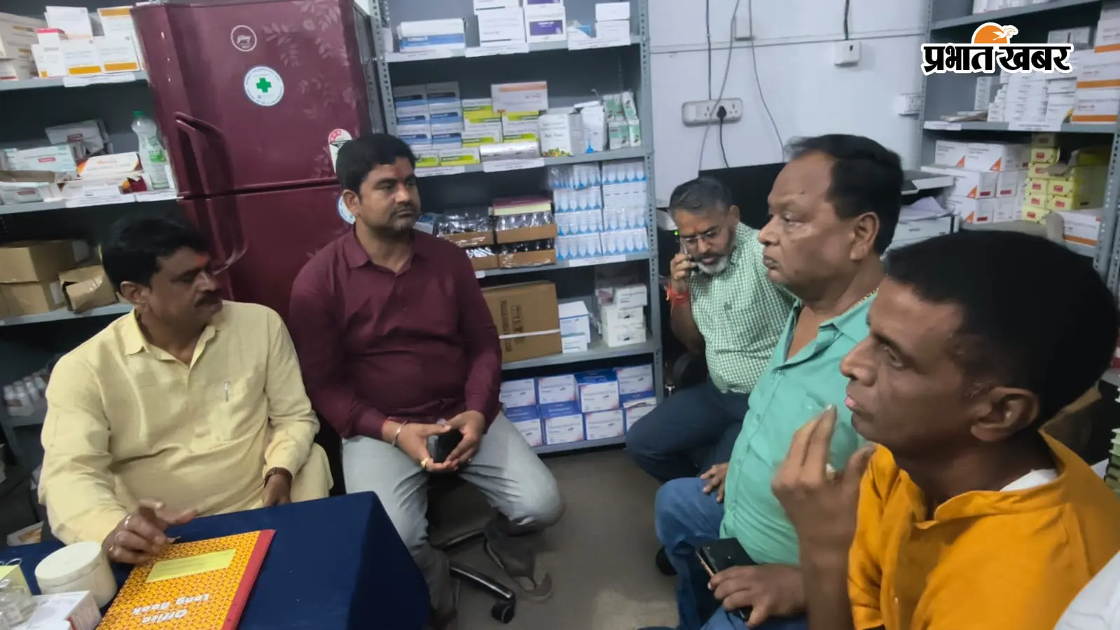गिरिडीह में दर्दनाक सड़क हादसा: विजयादशमी पर गांव से लौट रहे अधिवक्ता और उनकी पत्नी की मौत, मचा कोहराम