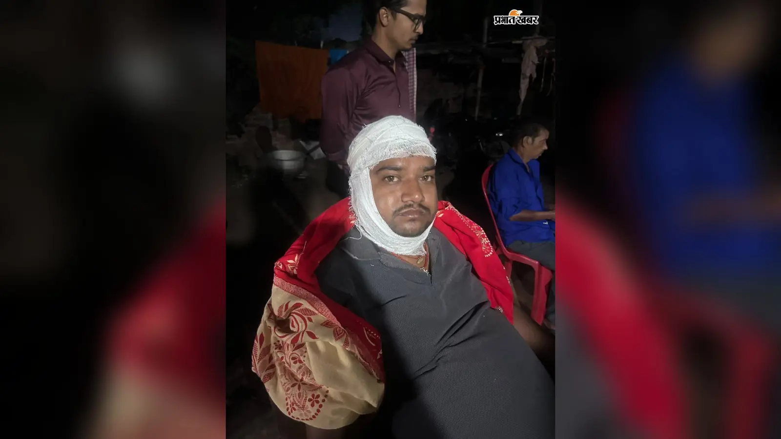 शराब दुकान के पास खूनी संघर्ष: युवक पर टांगी से हमला, संचालक ने लगाए गंभीर आरोप