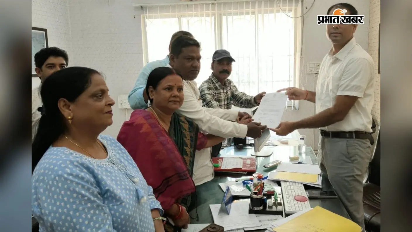 बागबेड़ा में दो सप्ताह से कचरा उठाव बंद, भड़के लोग, BDO ने दिया शुक्रवार से नियमित सेवा का भरोसा