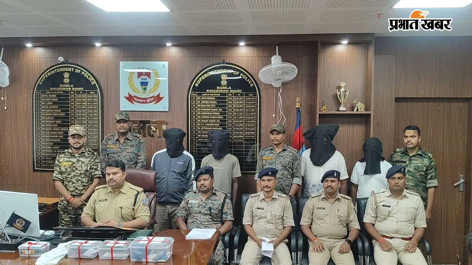 Watch Video: बड़ी वारदात की फिराक में थे PLFI उग्रवादी, जोनल कमांडर समेत 4 चढ़े गुमला पुलिस के हत्थे