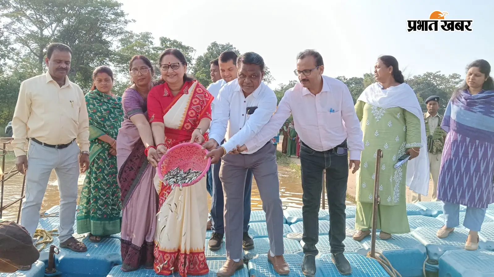 सिमडेगा में मत्स्य पालन को मिलेगा बढ़ावा, केलाघाघ डैम में 3.20 लाख मछलियों का संचय