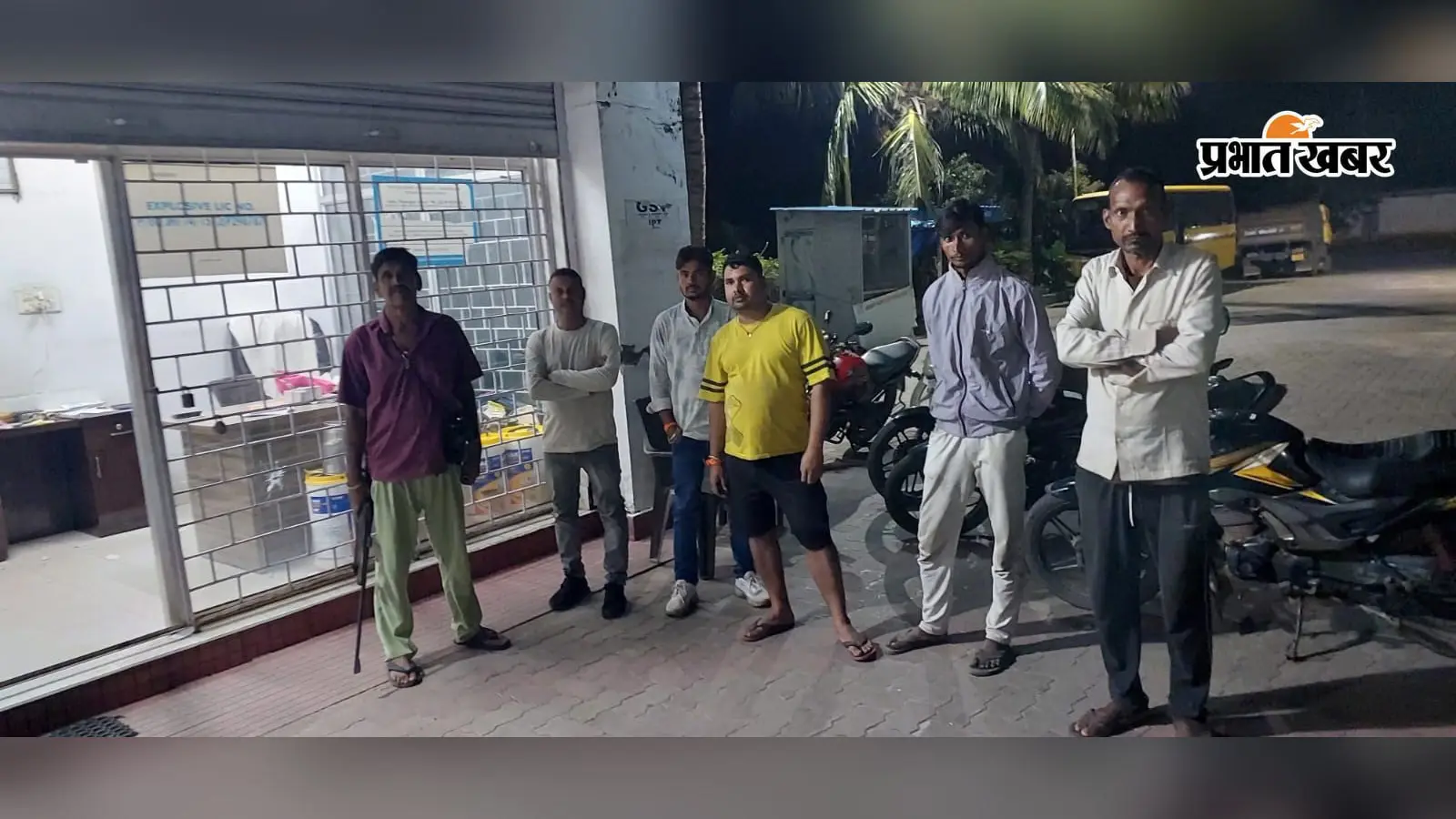 पेट्रोल पंप पर गोलीबारी से मची अफरा-तफरी, बाल-बाल बचा कर्मी; CCTV खंगाल रही पुलिस