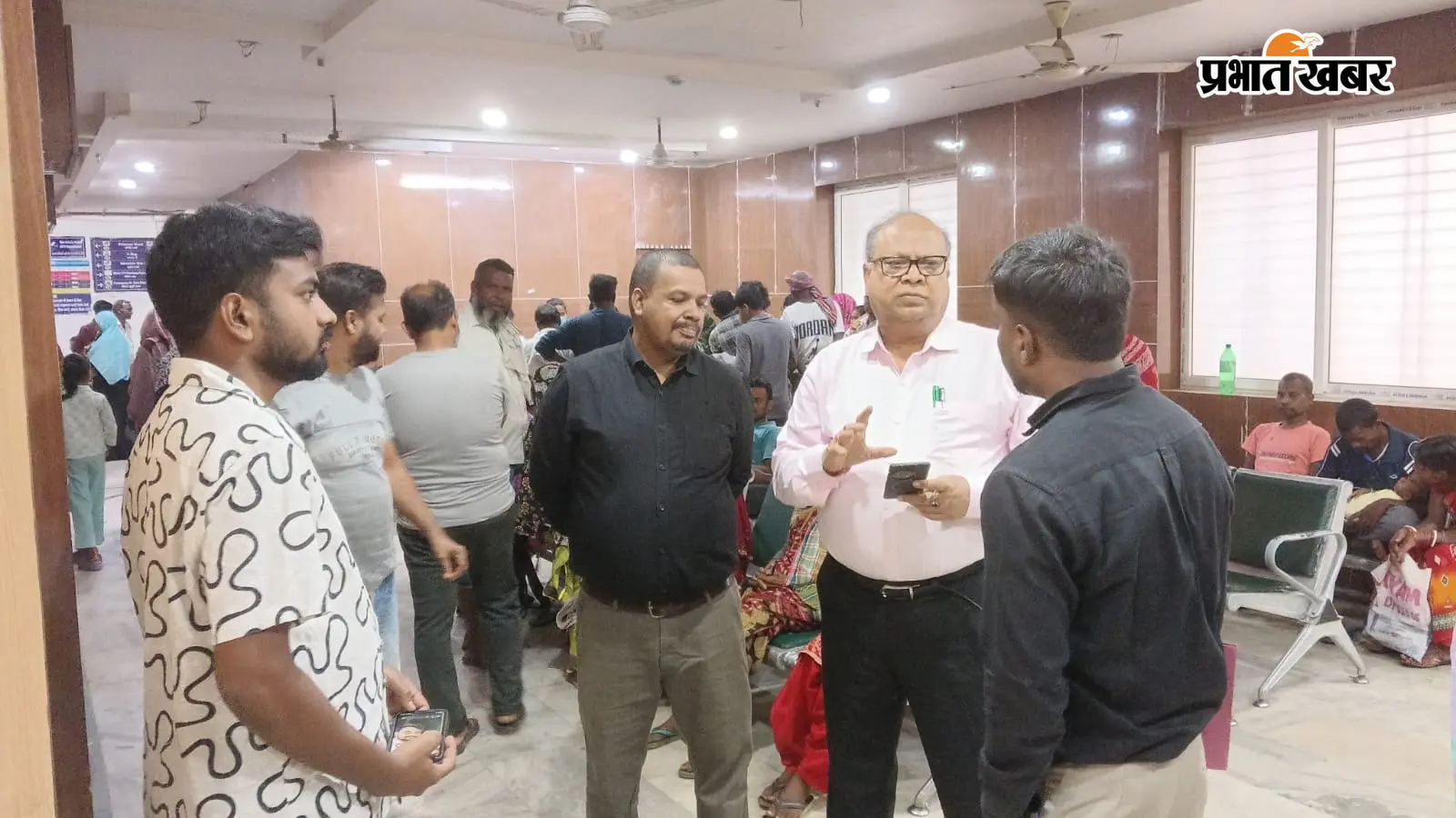 सोनाजोड़ी सदर अस्पताल का निरीक्षण, व्यवस्था में लापरवाही पर सिविल सर्जन की चेतावनी