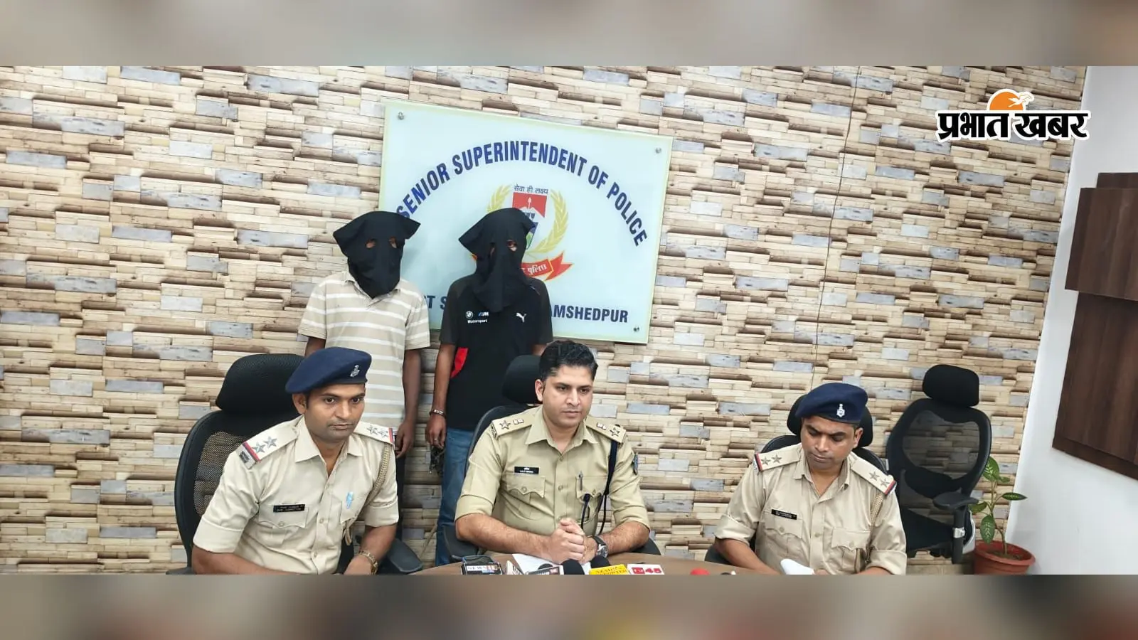 राहुल बच्चा की हत्या का बदला लेने की थी तैयारी, देसी कट्टा और गोली के साथ दो युवक गिरफ्तार