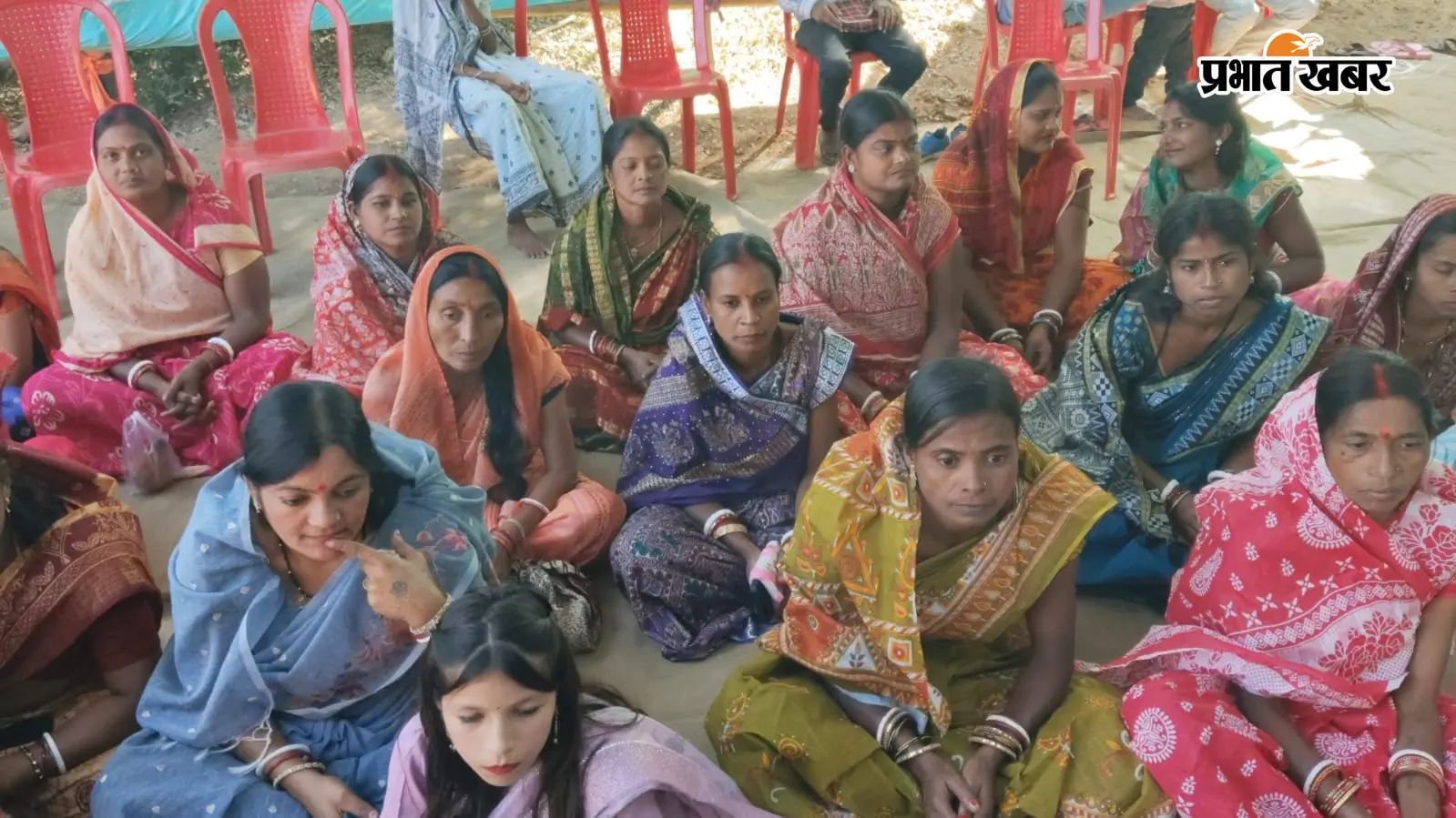 Watch Video : खरसावां में मां गज लक्ष्मी की पूजा शुरू, उमड़ी श्रद्धालुओं की भीड़