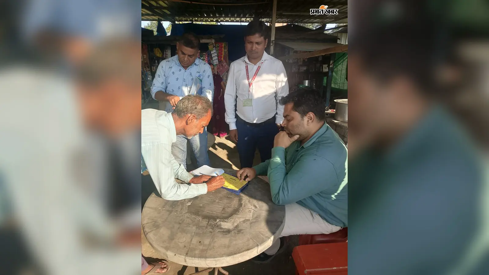 कोडरमा में मिठाई दुकानों पर खाद्य विभाग का छापा! 4 दुकानों पर जुर्माना, जानें पूरा मामला