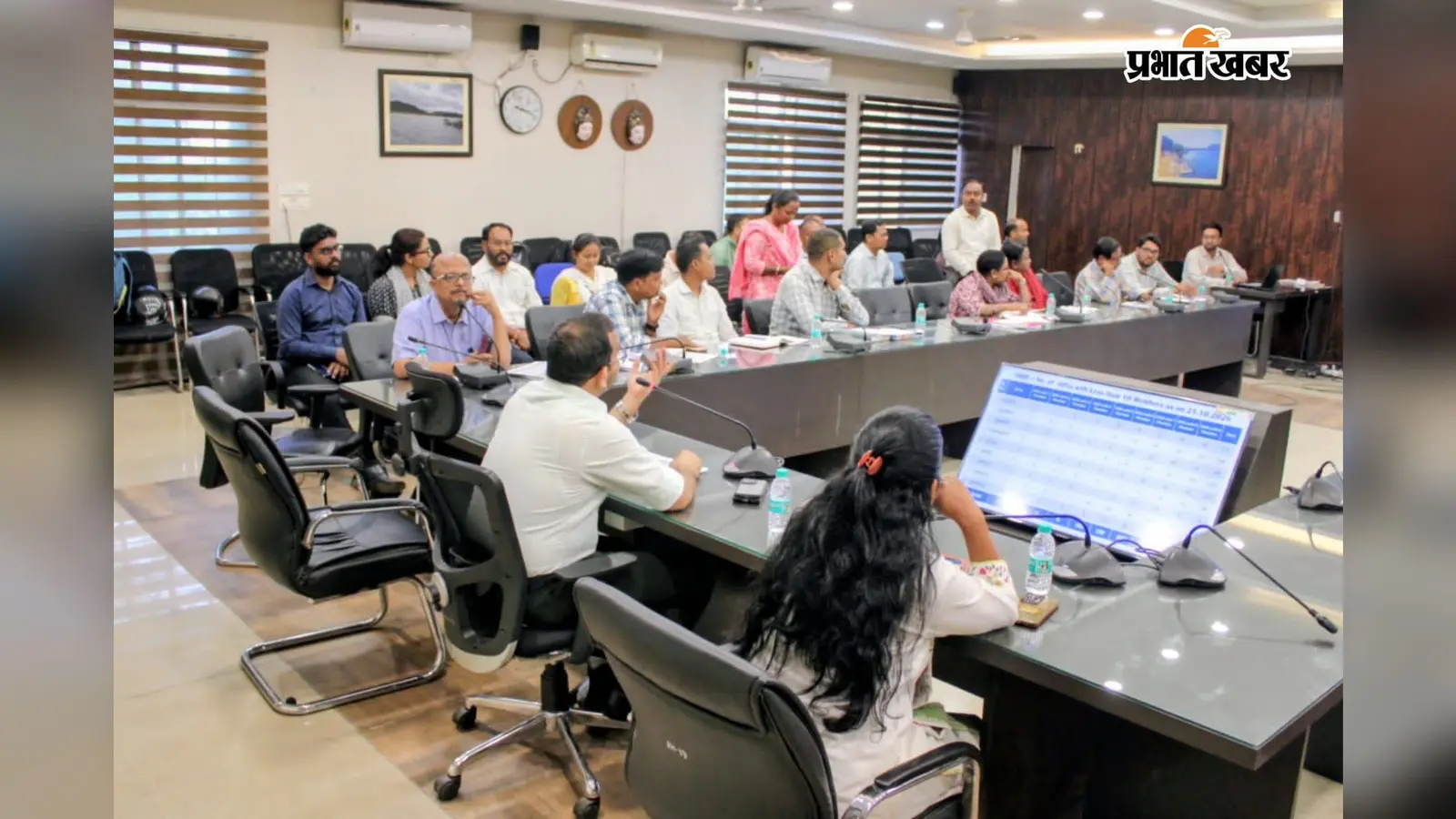 दुकान खोलनी हो या ऑटो चलाना हो, दीदियों को मिलेगा मुद्रा ऋण, डीसी ने अधिकारियों को दिए निर्देश...