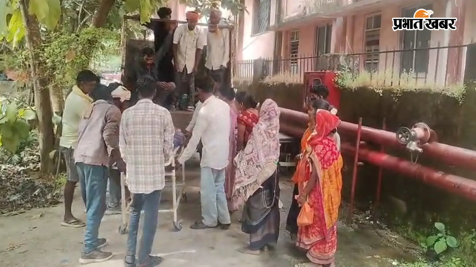 करमा पर्व मनाकर लौट रहे थे ग्रामीण, तेज रफ्तार बाइक ने छिनी दो युवकों जान