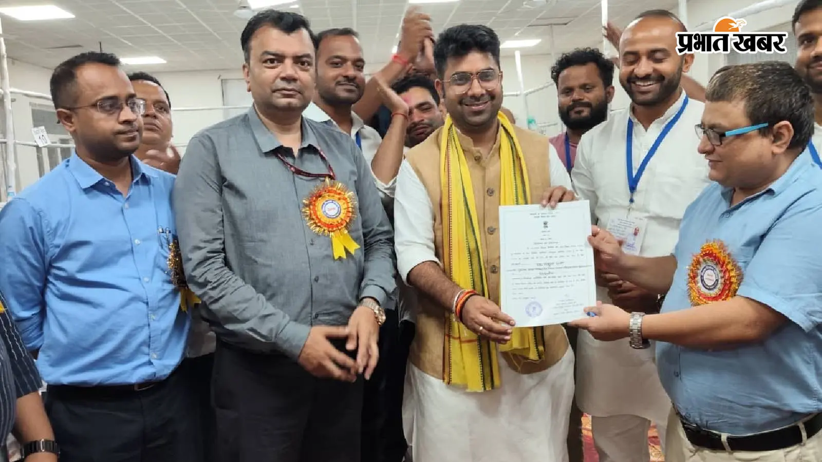 Bihar MLC Election Result: सारण में निर्दलीय राहुल राज जीते, दरभंगा में JSP के सुरेश राय विजयी, पटना स्नातक सीट पर नीरज पीछे और शिक्षक सीट पर RJD आगे