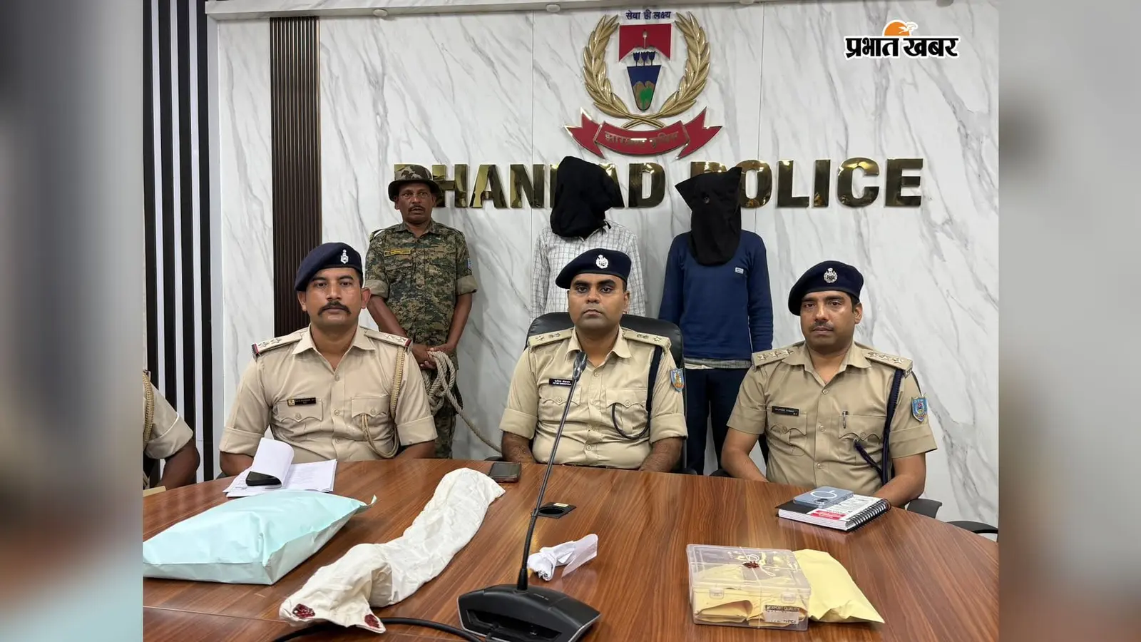 चाचा ने अपने ही भतीजे पर तलवार से किया ताबड़तोड़ हमला, दो आरोपी गिरफ्तार कर भेजे गए जेल