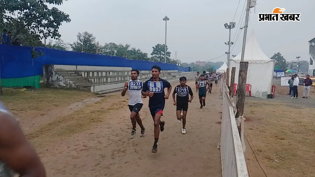 सुबह 5 बजे से शुरू हुई होमगार्ड बहाली, बारिश के बीच अभ्यर्थियों ने लगायी दौड़