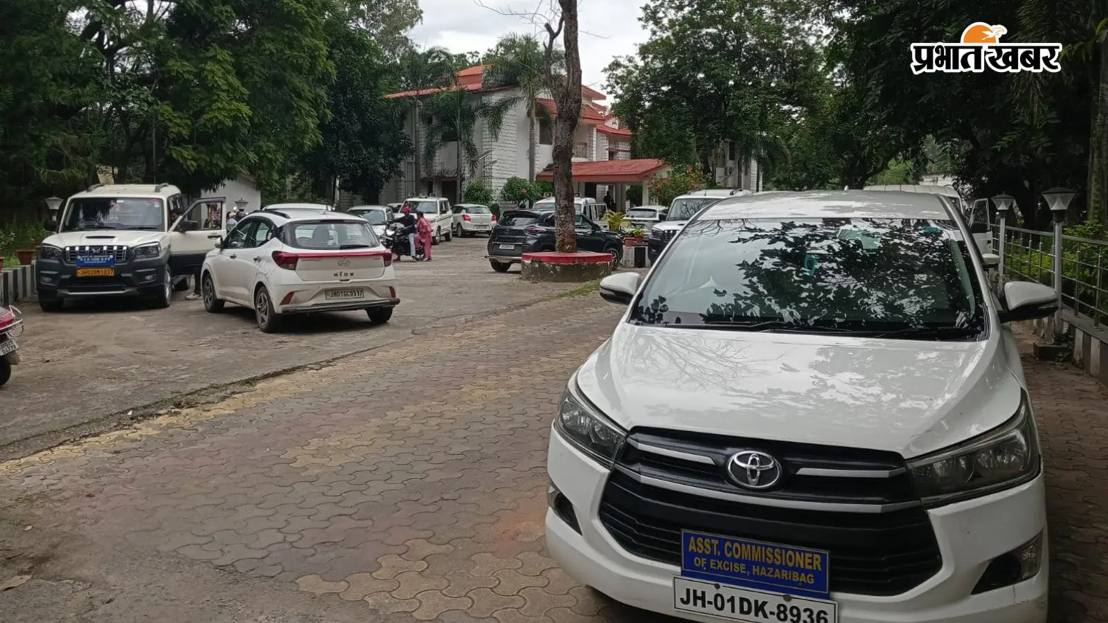 PAC की बैठक: सरकारी खर्च और लंबित ऑडिट आपत्तियों पर अधिकारियों से जवाब-तलब