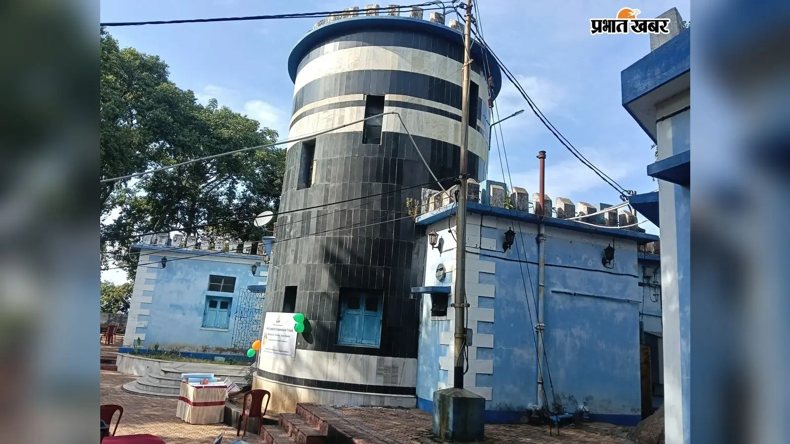 मसानजोर की पहाड़ी पर बना यूथ हॉस्टल में कम बजट में ठहरने की सुविधा, ऑनलाइन बुकिंग से मिलेंगे कमरे