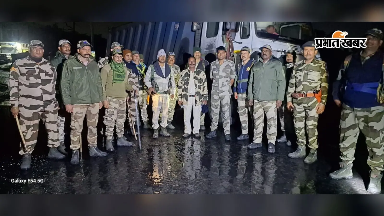 लातेहार में 35 टन कोयला लदा हाइवा जब्त, चोरी पर CISF की कार्रवाई